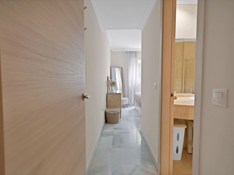 Apartment for Sale in Marbella, Malaga 16