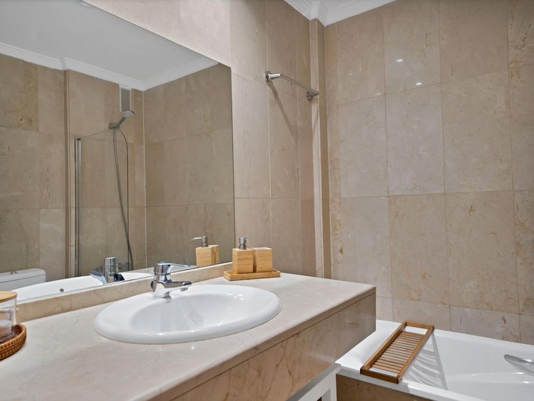 Apartment for Sale in Marbella, Malaga 18
