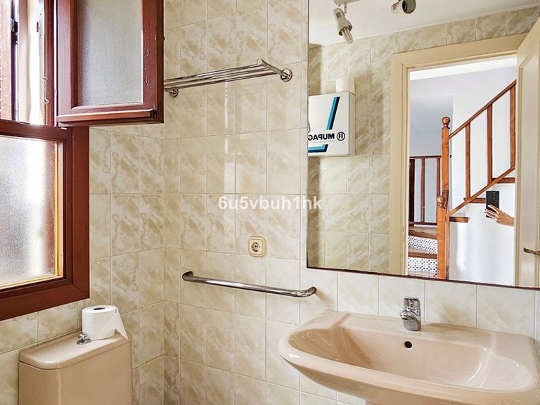 Villa for Sale in Estepona, Malaga 10