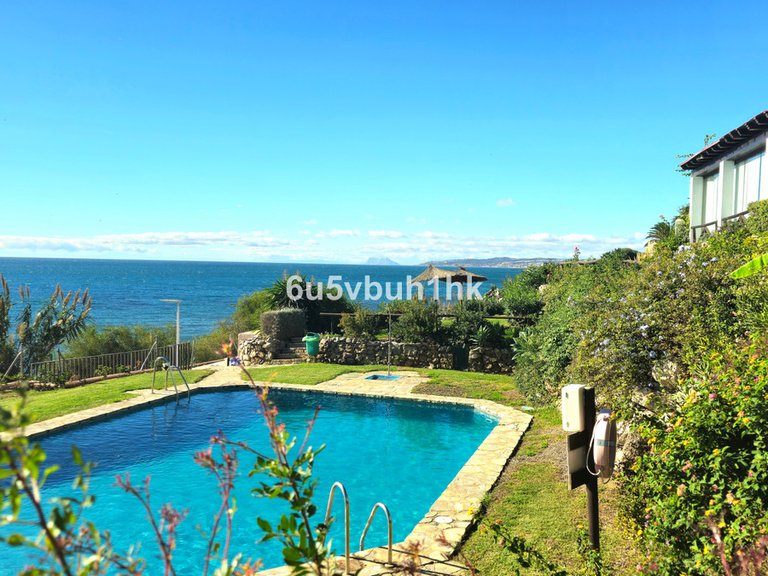 Villa for Sale in Estepona, Malaga 2
