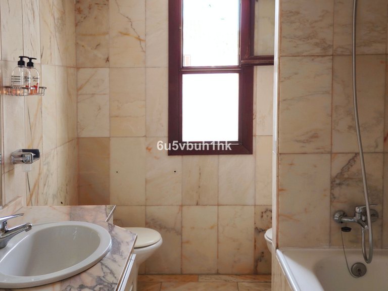 Town House for Sale in Estepona, Malaga 21