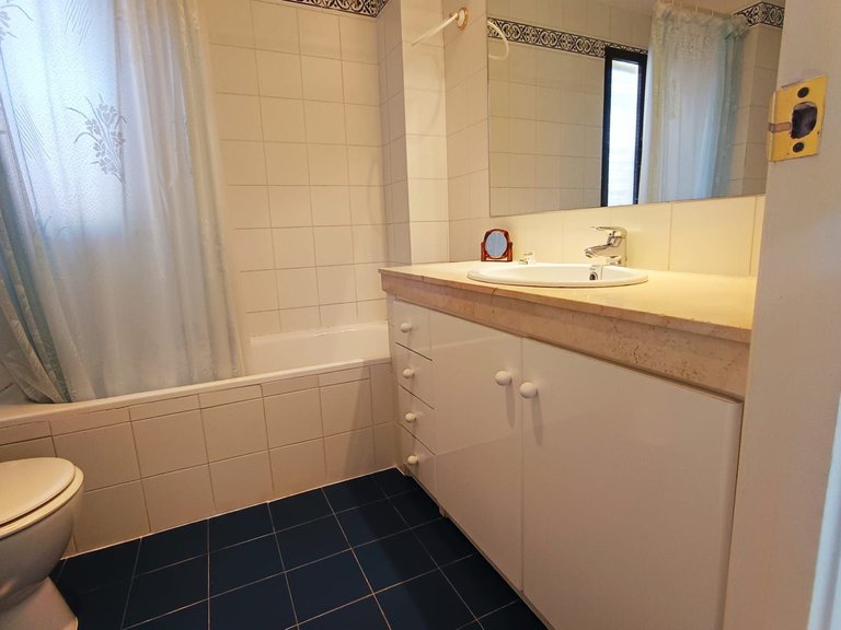 Apartment for Sale in Fuengirola, Malaga 19