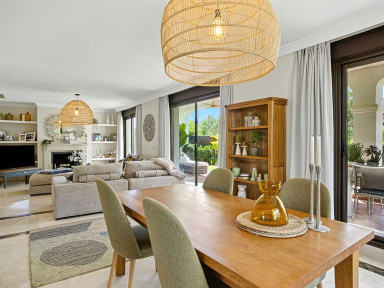 Villa for Sale in Estepona, Malaga 13