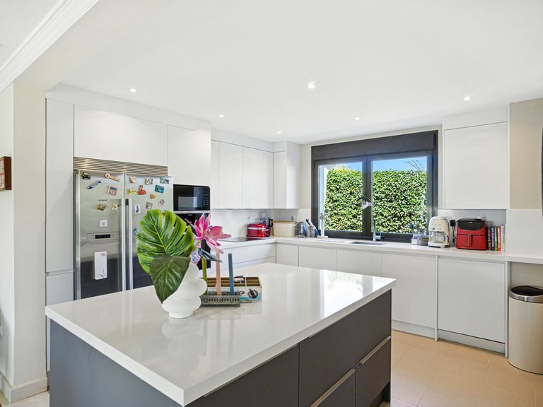 Villa for Sale in Estepona, Malaga 18