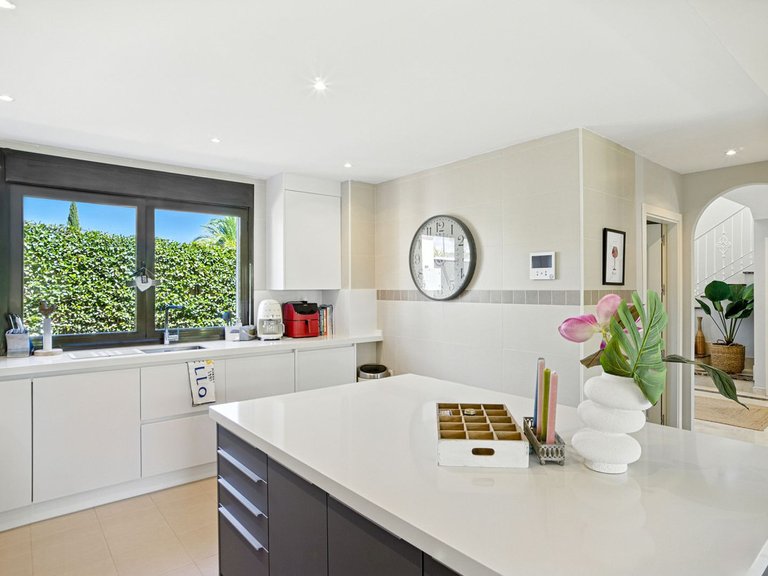 Villa for Sale in Estepona, Malaga 19