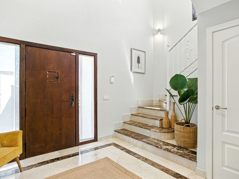 Villa for Sale in Estepona, Malaga 22