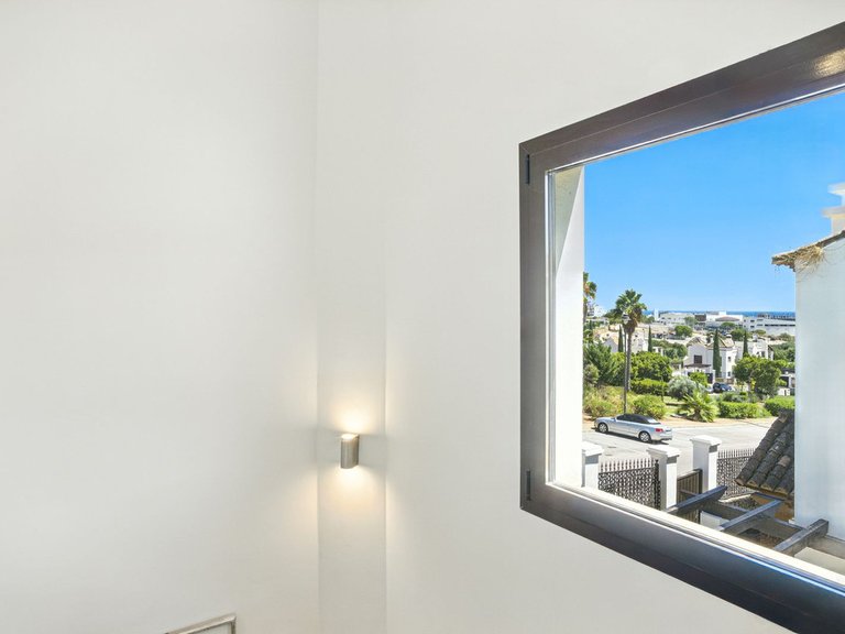 Villa for Sale in Estepona, Malaga 42