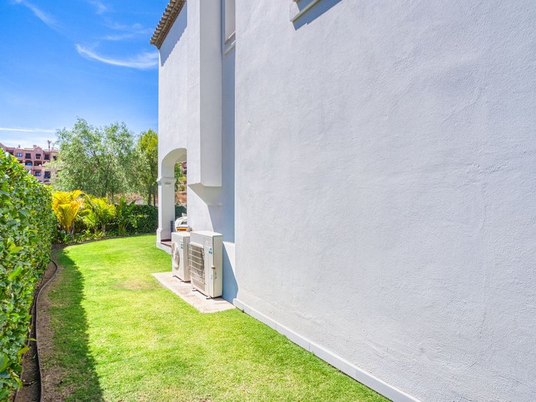Villa for Sale in Estepona, Malaga 47