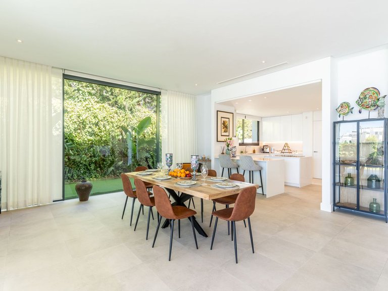 Villa for Sale in Cabopino, Malaga 10