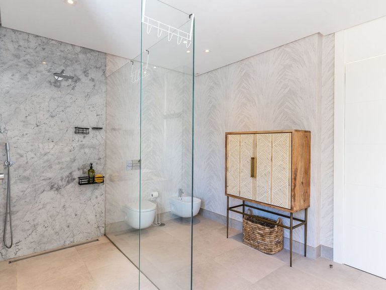 Villa for Sale in Cabopino, Malaga 15