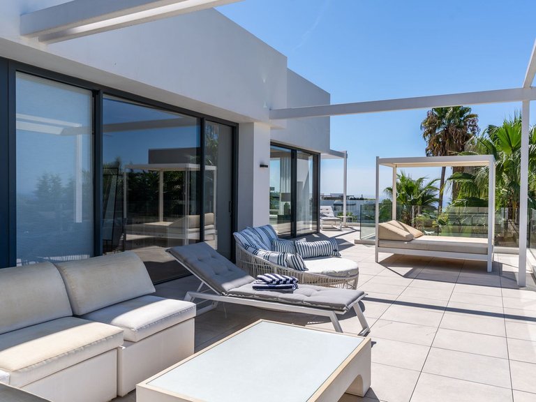 Villa for Sale in Cabopino, Malaga 33