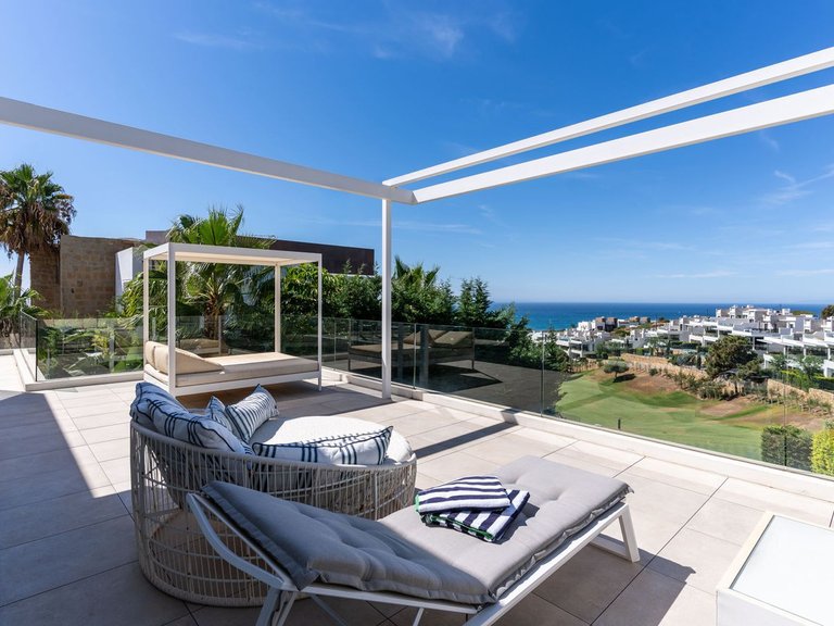 Villa for Sale in Cabopino, Malaga 8