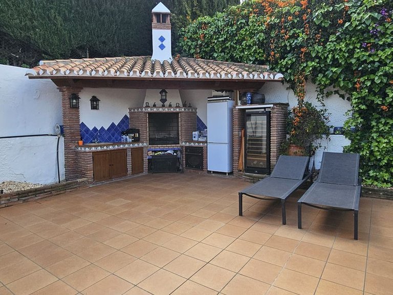 Villa for Sale in Alhaurín De La Torre, Malaga 4