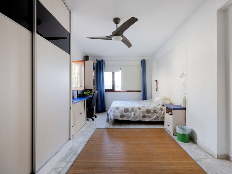 Villa for Sale in San Enrique, Cadiz 14
