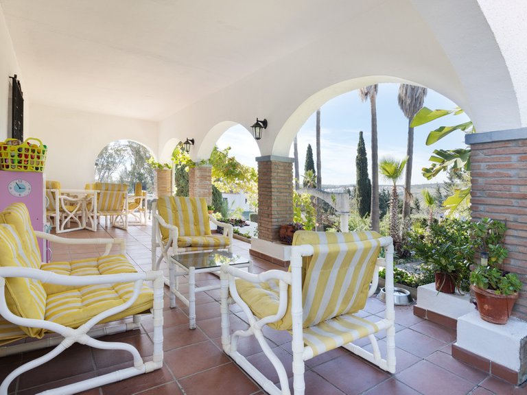 Villa for Sale in San Enrique, Cadiz 19