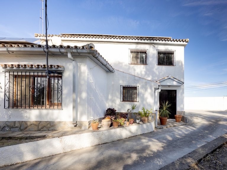 Villa for Sale in San Enrique, Cadiz 20