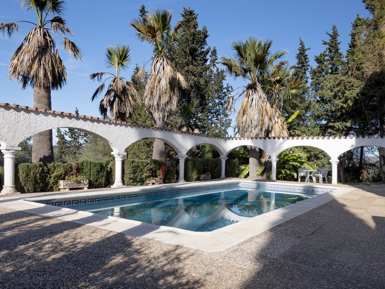 Villa for Sale in San Enrique, Cadiz 22