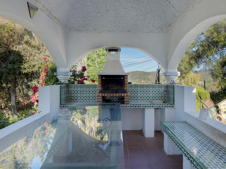 Villa for Sale in San Enrique, Cadiz 3