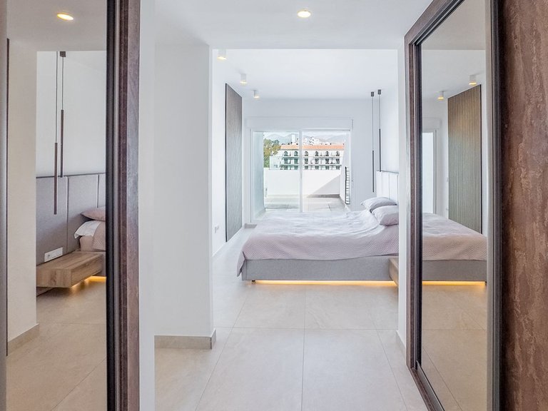 Apartment for Sale in Puerto Banús, Malaga 15