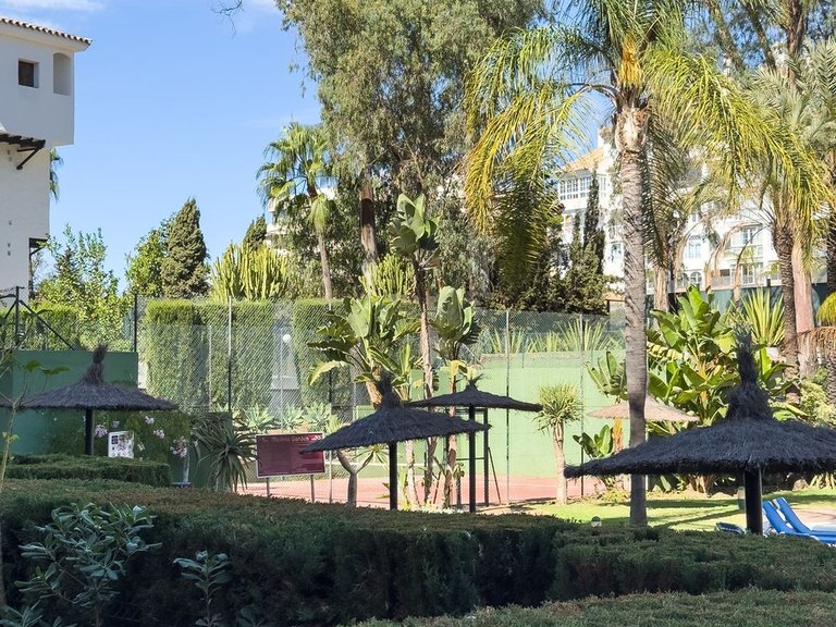 Apartment for Sale in Puerto Banús, Malaga 18