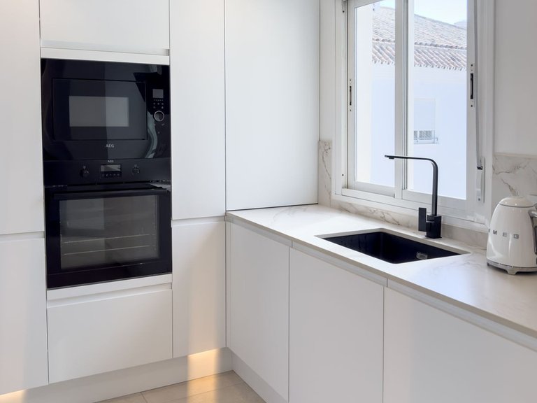 Apartment for Sale in Puerto Banús, Malaga 23