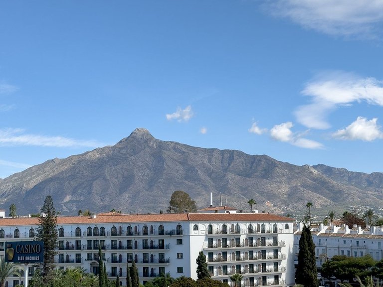 Apartment for Sale in Puerto Banús, Malaga 27
