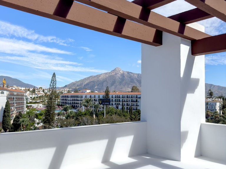 Apartment for Sale in Puerto Banús, Malaga 30