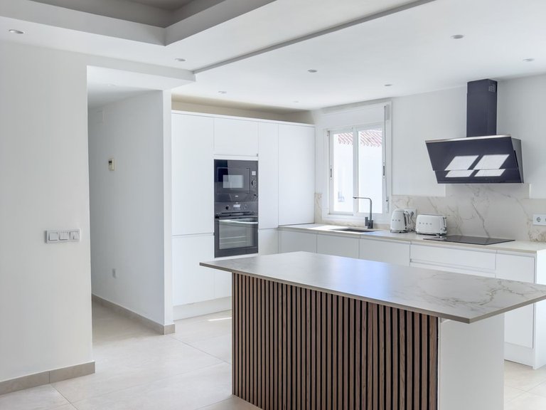 Apartment for Sale in Puerto Banús, Malaga 44