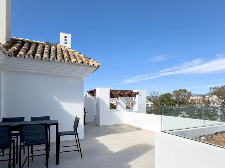 Apartment for Sale in Puerto Banús, Malaga 9
