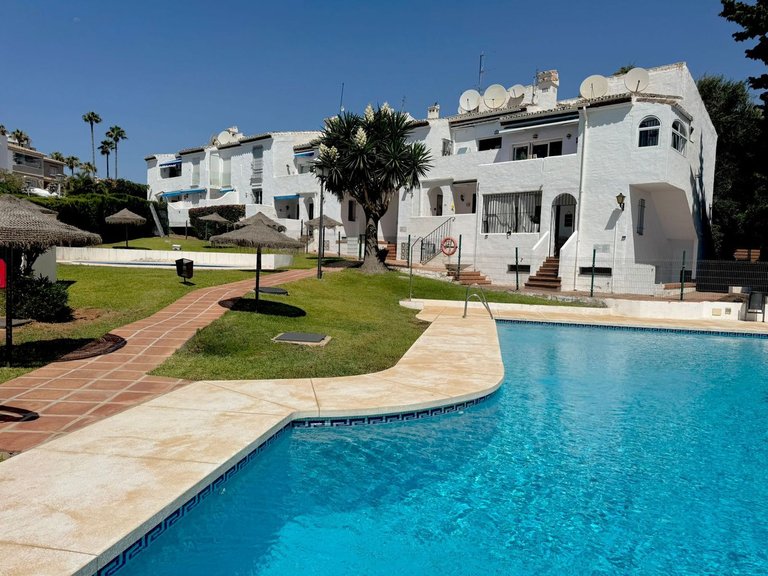 Apartment for Sale in La Cala De Mijas, Malaga 1
