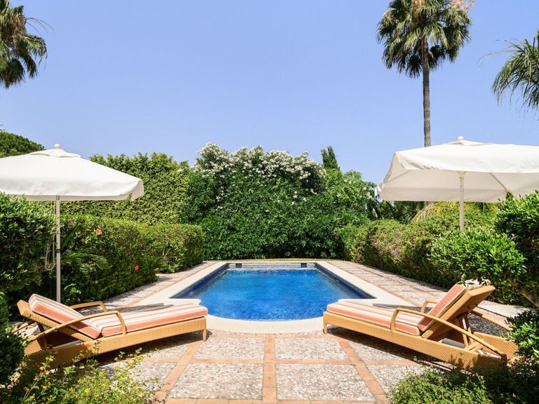 Villa for Sale in El Paraiso, Malaga 25