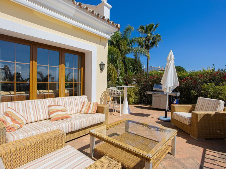 Villa for Sale in El Paraiso, Malaga 26