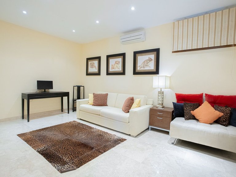 Villa for Sale in El Paraiso, Malaga 63