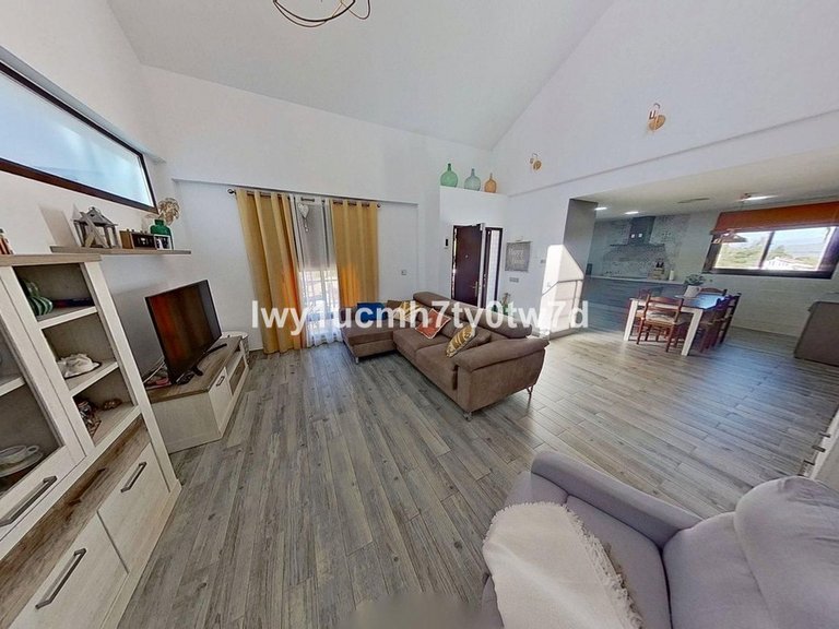 Villa for Sale in Alhaurín De La Torre, Malaga 2