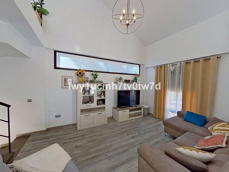 Villa for Sale in Alhaurín De La Torre, Malaga 30