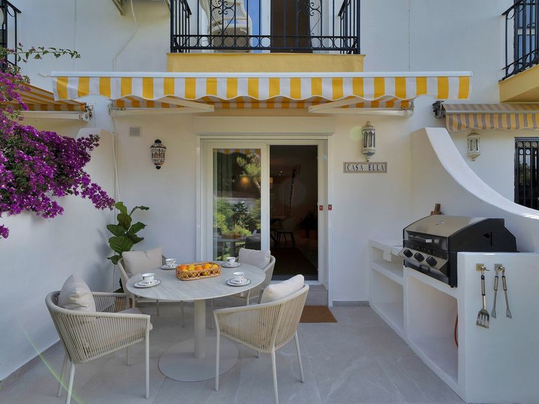Villa for Sale in Calahonda, Malaga 14