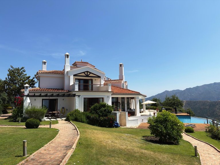 Villa for Sale in La Zagaleta, Malaga 1