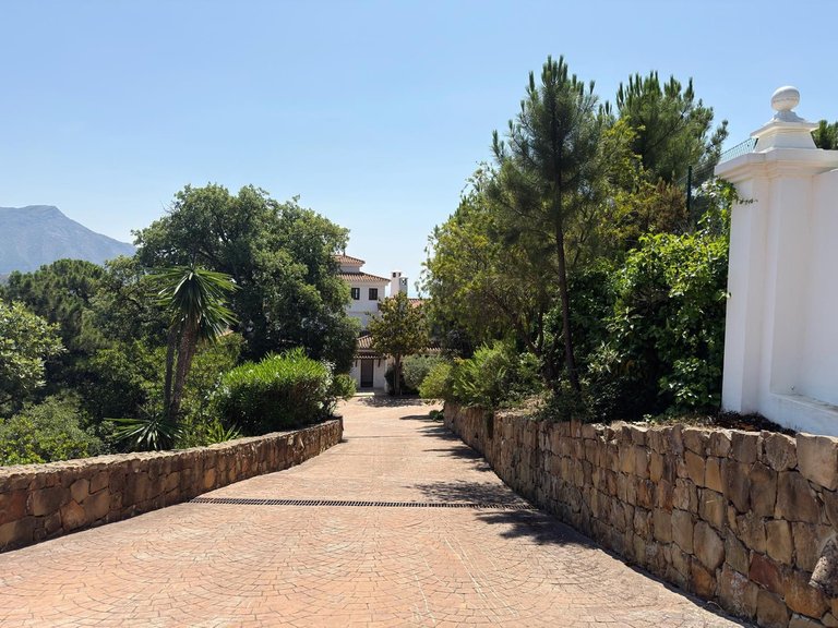 Villa for Sale in La Zagaleta, Malaga 11