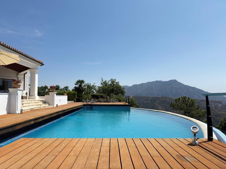 Villa for Sale in La Zagaleta, Malaga 2
