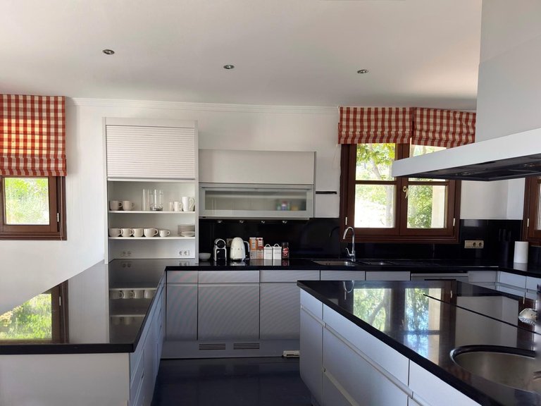 Villa for Sale in La Zagaleta, Malaga 40