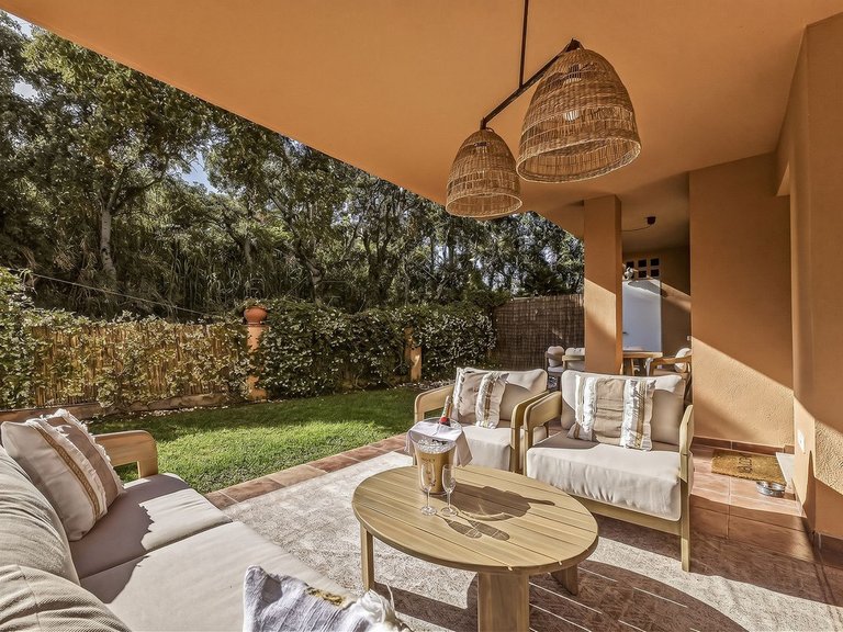 Apartment for Sale in Las Chapas, Malaga 1