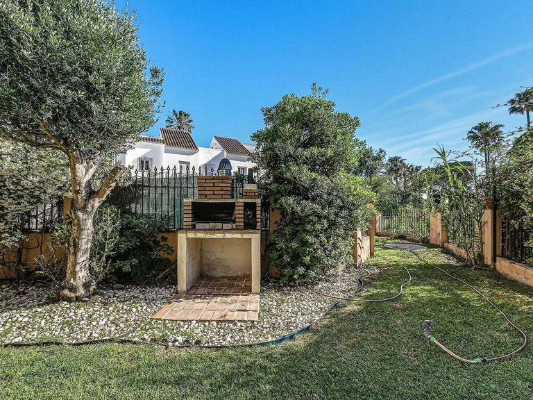 Apartment for Sale in Las Chapas, Malaga 10