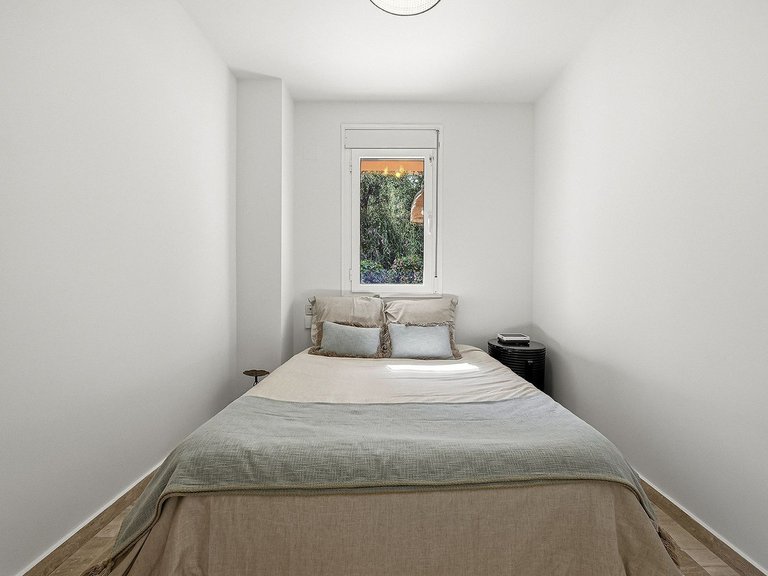 Apartment for Sale in Las Chapas, Malaga 16