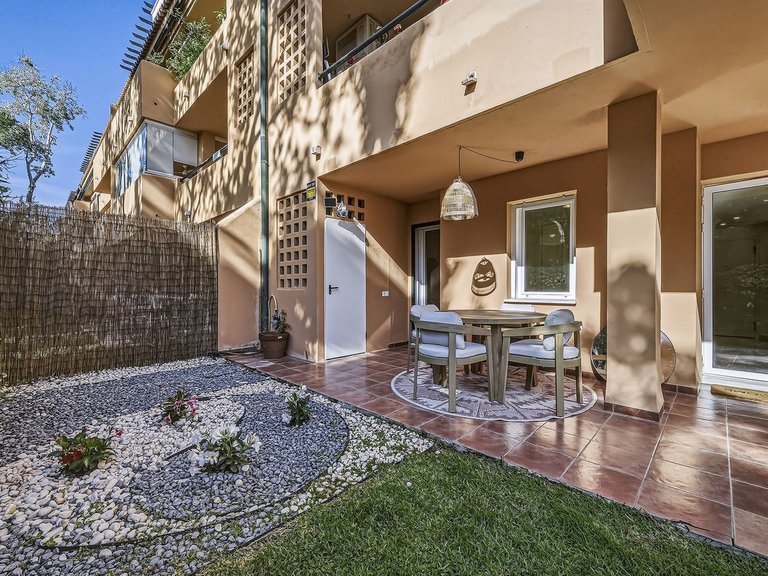 Apartment for Sale in Las Chapas, Malaga 2