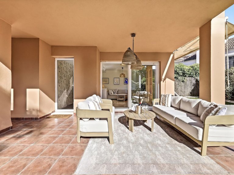 Apartment for Sale in Las Chapas, Malaga 3