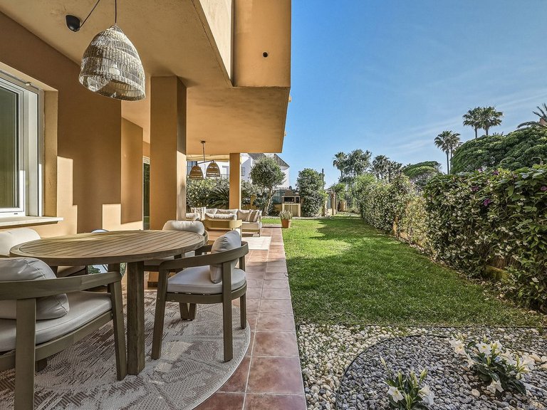 Apartment for Sale in Las Chapas, Malaga 6