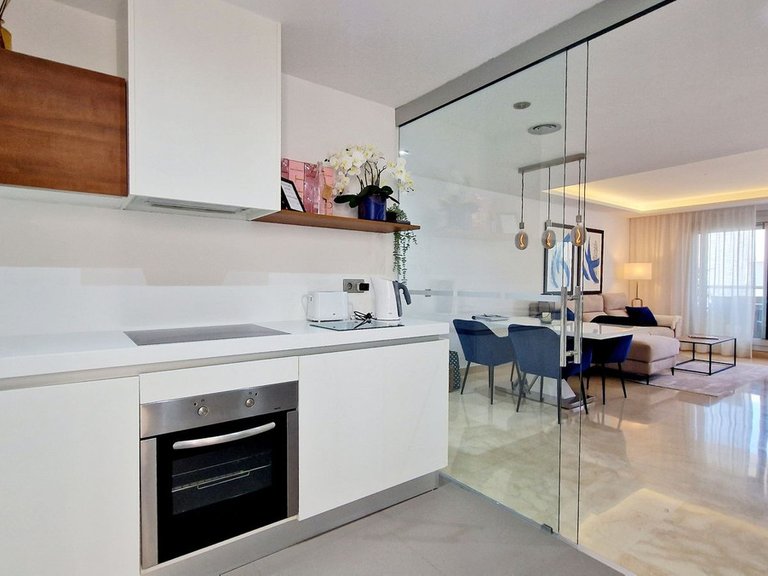 Apartment for Sale in San Pedro De Alcántara, Malaga 4