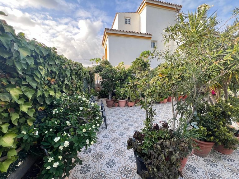 Villa for Sale in Estepona, Malaga 1