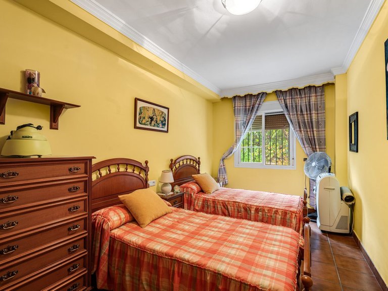 Villa for Sale in Estepona, Malaga 17