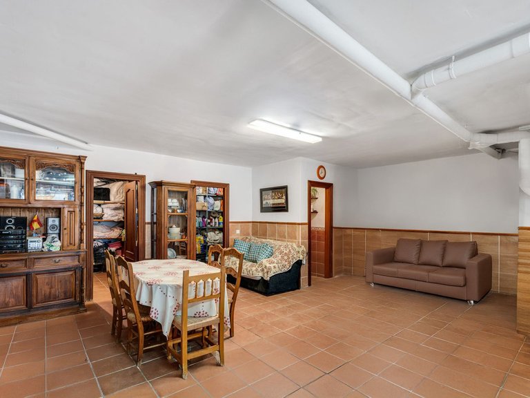 Villa for Sale in Estepona, Malaga 21